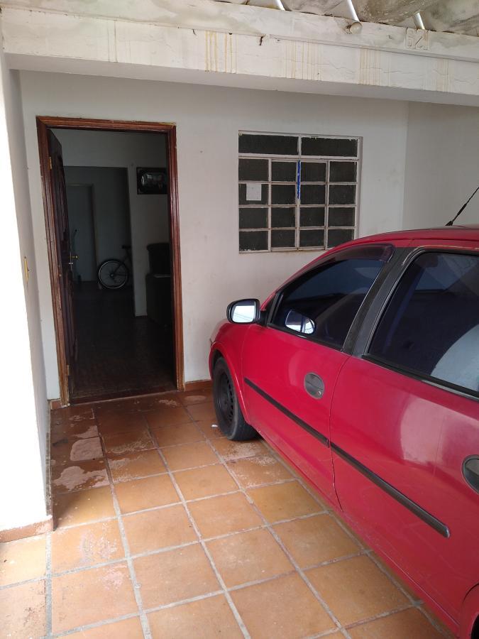 Casa à venda com 3 quartos, 260m² - Foto 1