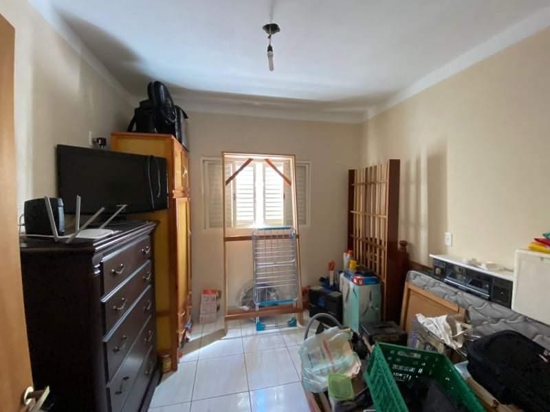 Casa à venda com 3 quartos, 225m² - Foto 10