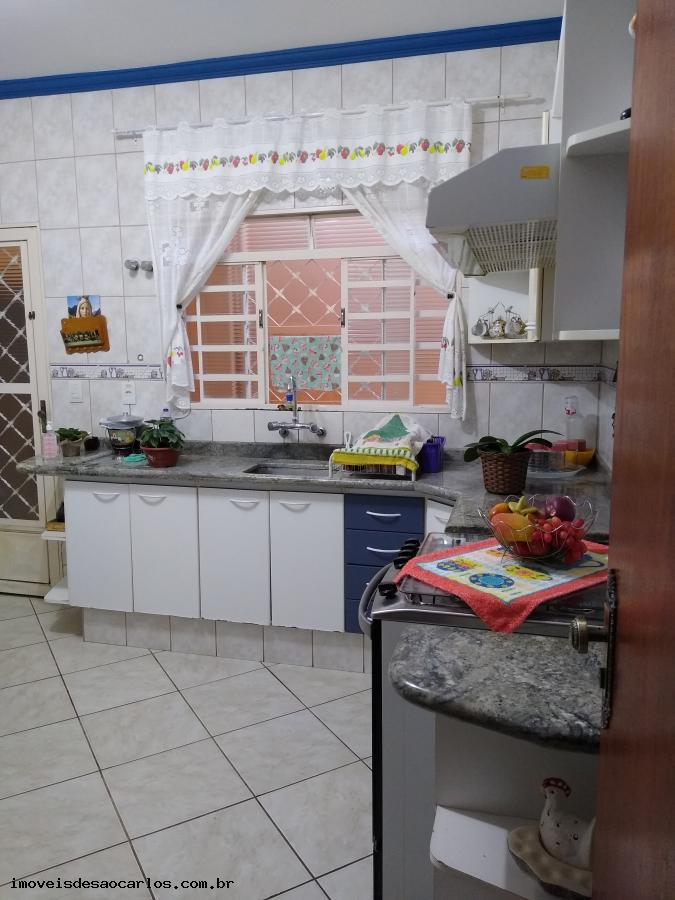 Casa à venda com 4 quartos, 250m² - Foto 12