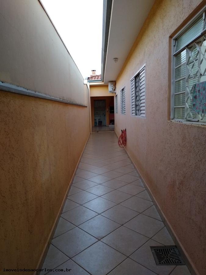 Casa à venda com 4 quartos, 250m² - Foto 20