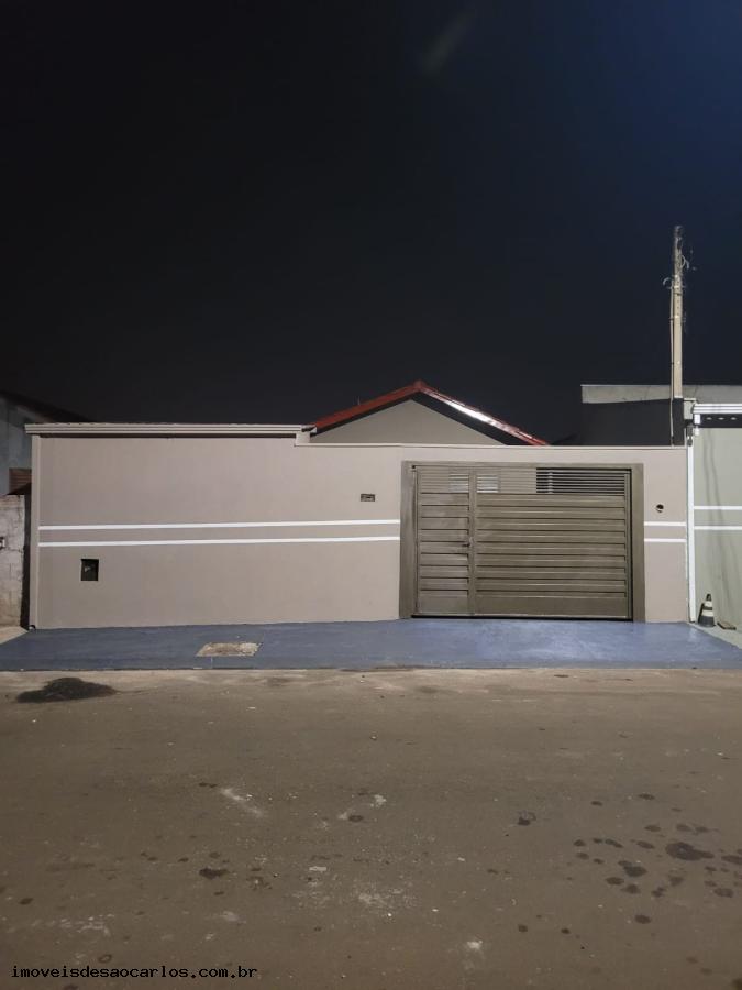 Casa à venda com 2 quartos, 200m² - Foto 2