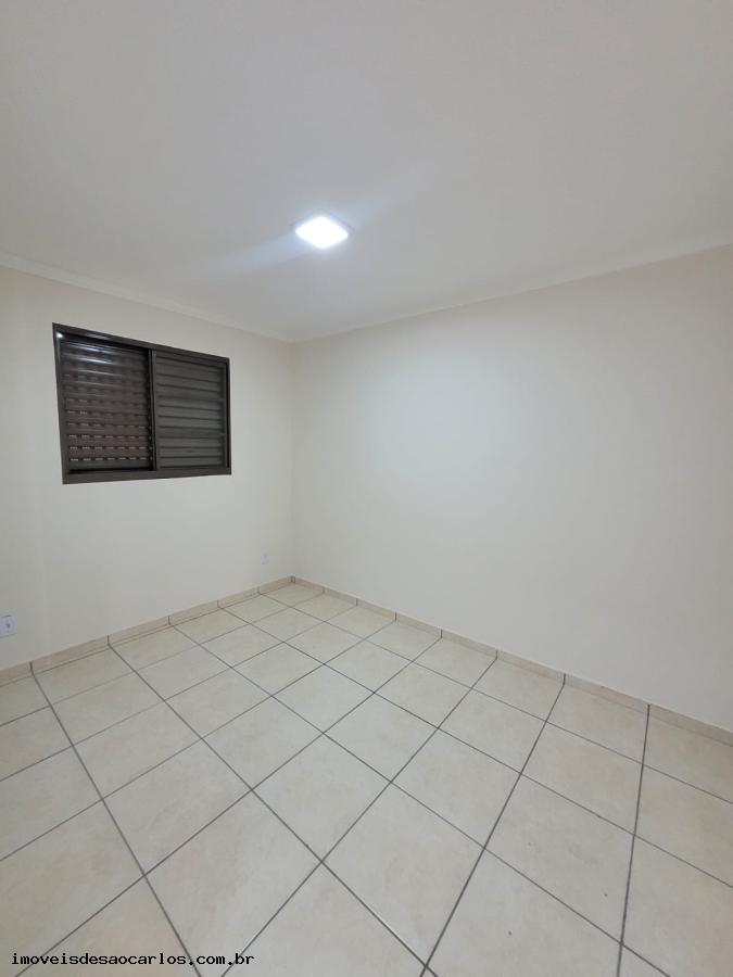 Casa à venda com 2 quartos, 200m² - Foto 17