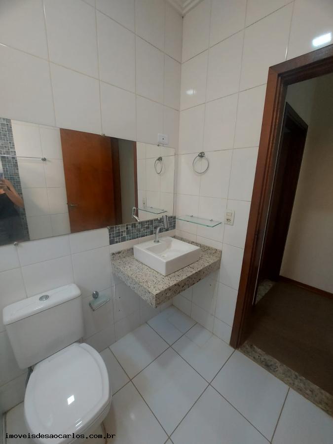 Casa à venda com 3 quartos, 250m² - Foto 17