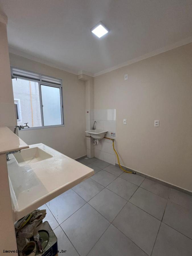 Apartamento à venda com 2 quartos, 39m² - Foto 17